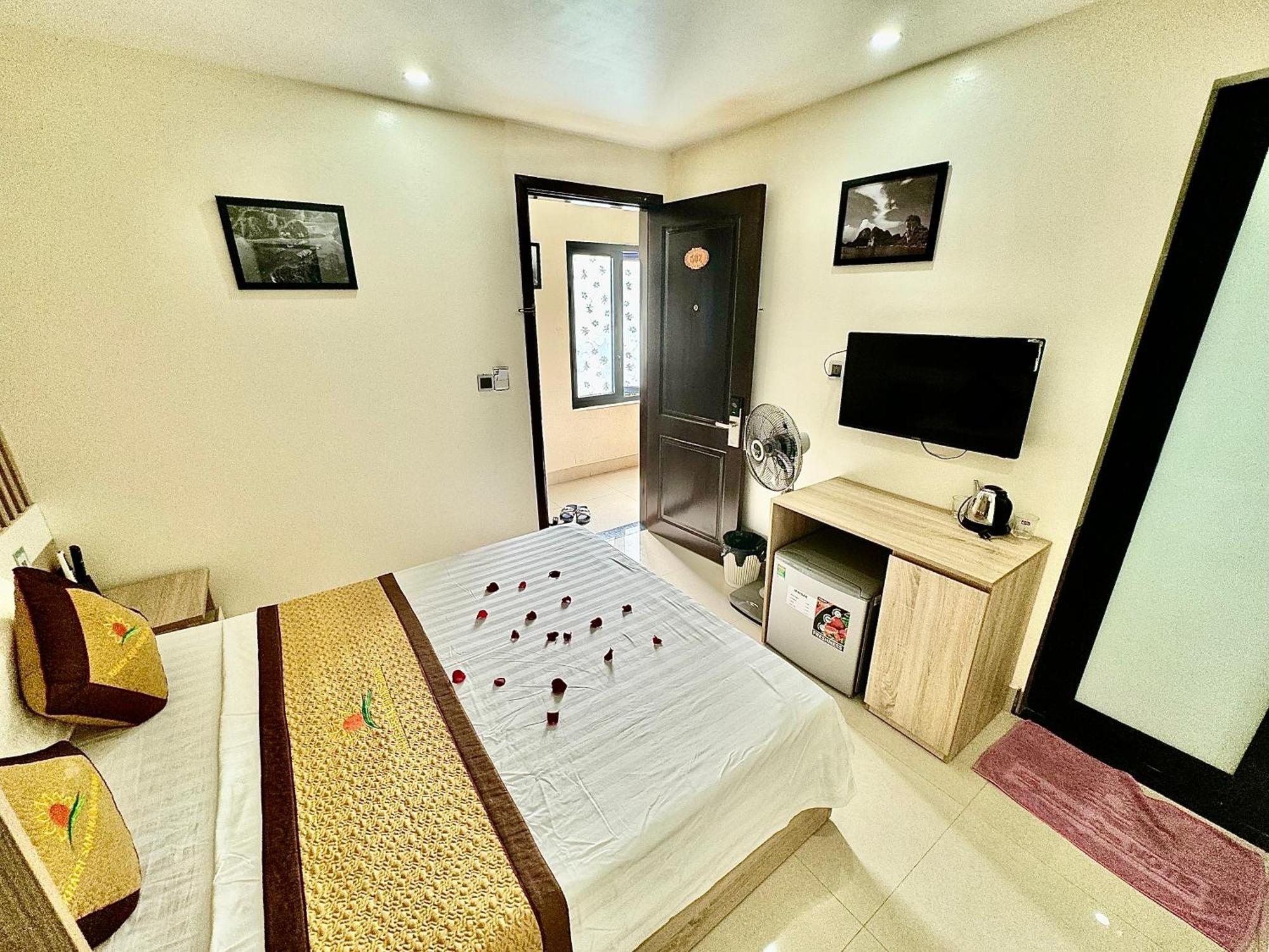 Sunflower Catba Hotel Dong Khe Sau Екстер'єр фото