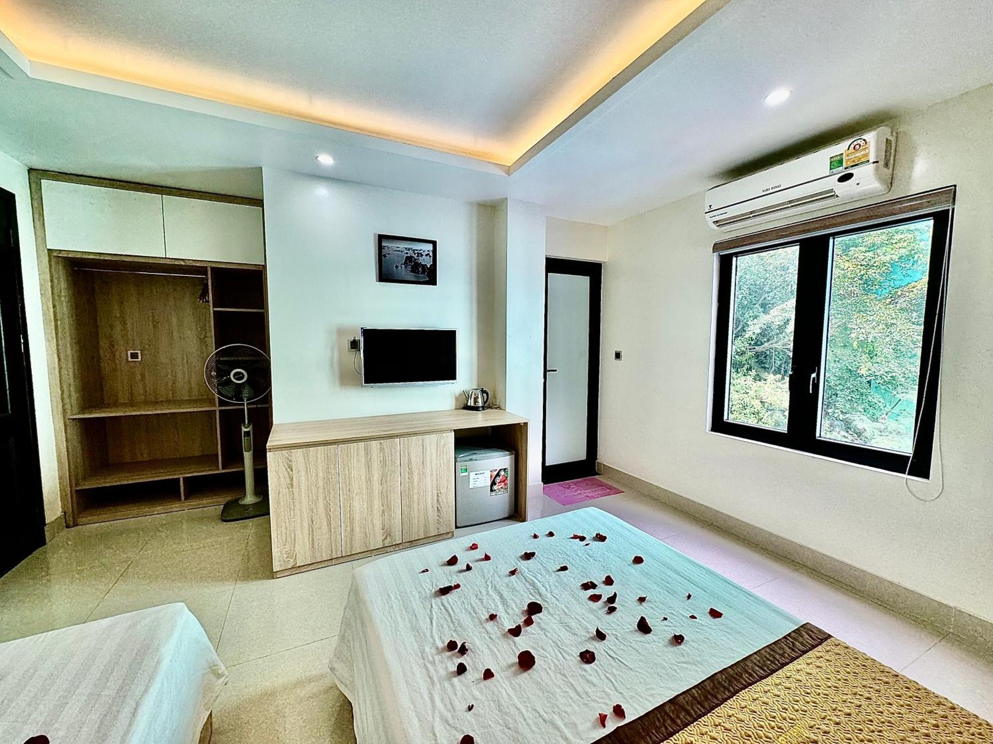 Sunflower Catba Hotel Dong Khe Sau Екстер'єр фото