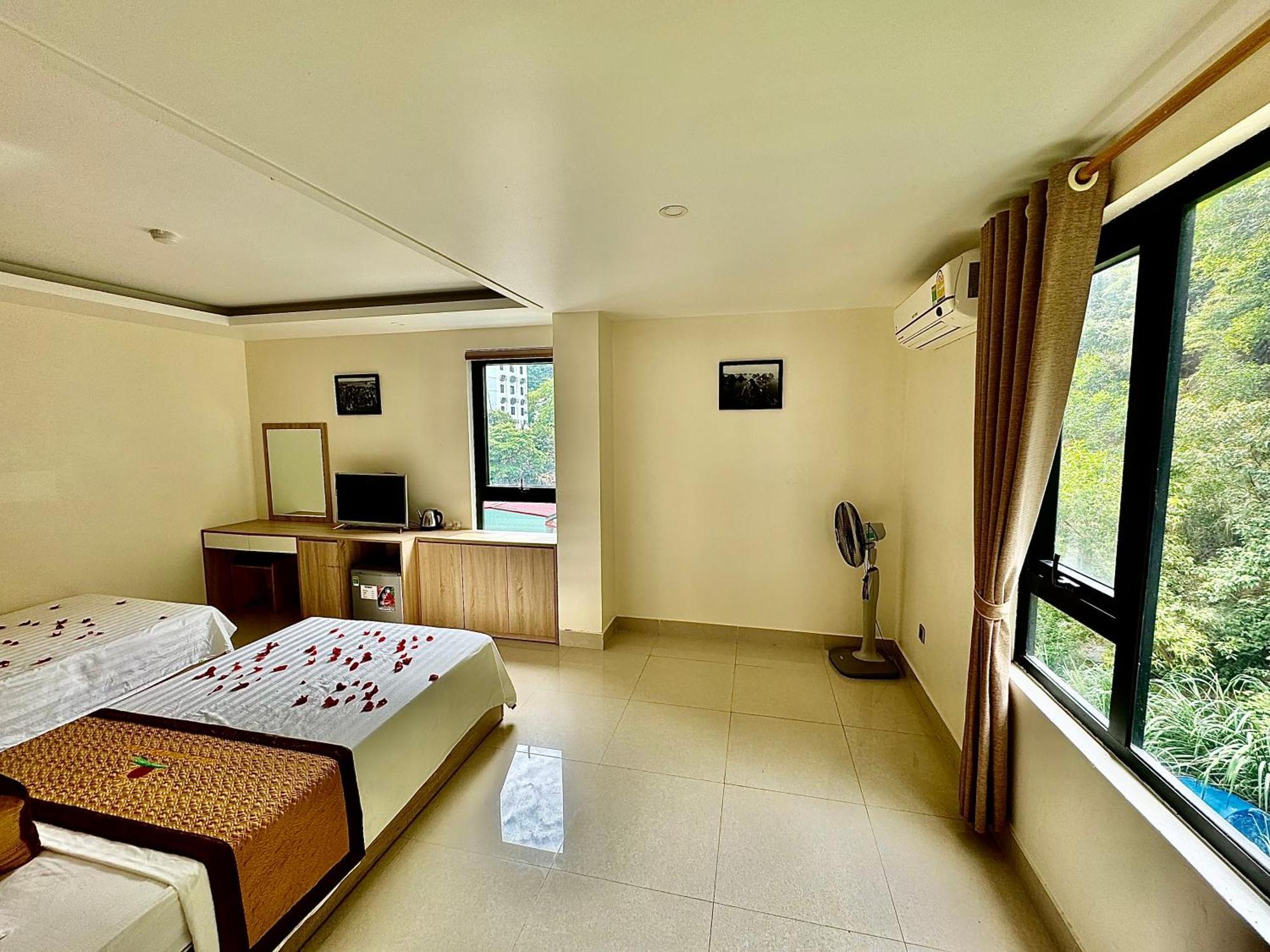 Sunflower Catba Hotel Dong Khe Sau Екстер'єр фото